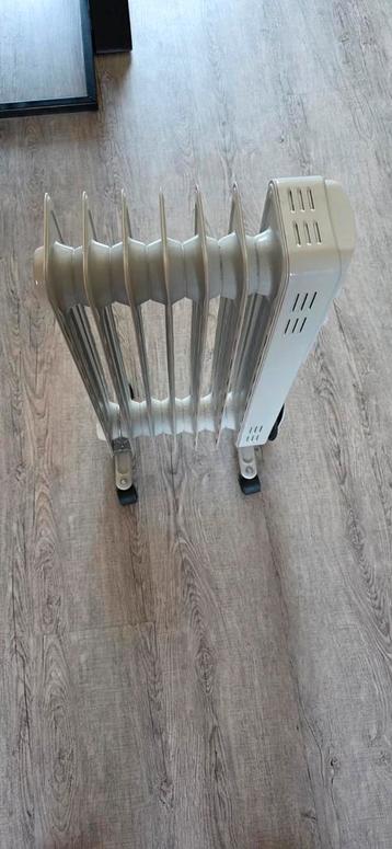 Olieradiator - 3 standen (750-1500W) beschikbaar voor biedingen