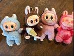 4 labubu's (niet echt), Ophalen of Verzenden, Zo goed als nieuw, Beeldje of Poppetje