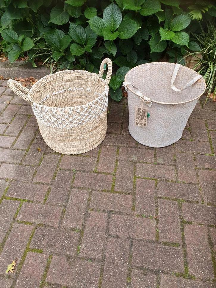 2 nieuwe rieten manden/gevlochten rieten manden van ZUSSS, Huis en Inrichting, Woonaccessoires | Schalen en Manden, Nieuw, Mand