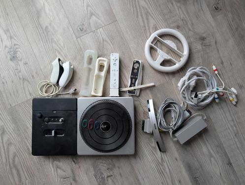 Wii, Spelcomputers en Games, Spelcomputers | Nintendo Wii, Gebruikt, Met 1 controller, Met games, Met stuurtje, Ophalen