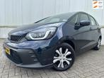 Honda JAZZ 1.5 e:HEV Elegance Eindejaarsactie !, Auto's, Honda, Stof, 1498 cc, 4 cilinders, Zwart