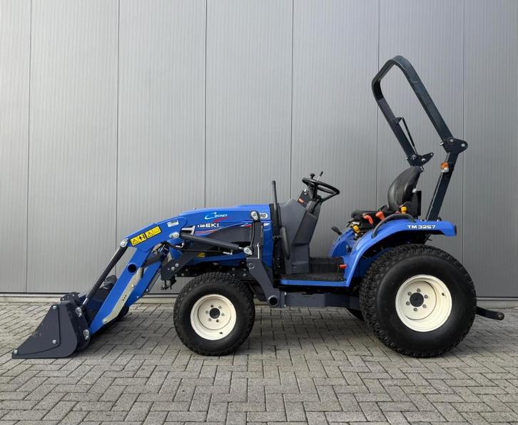 Iseki TM3267 HST 30PK compacttrekker met voorlader - Gazon -, Zakelijke goederen, Agrarisch | Tractoren, tot 2500, Overige merken