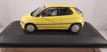 BMW E1 1993 Minichamps (Geel) 1:43 beschikbaar voor biedingen