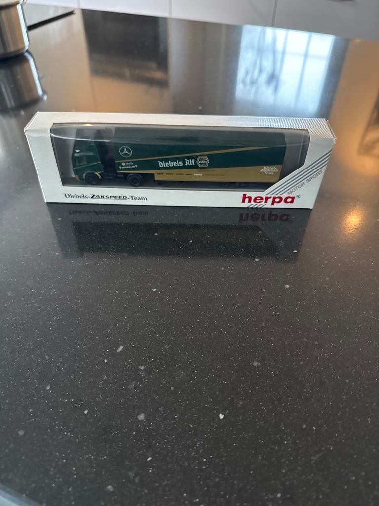 Herpa Diebels Alt Truck Model, Hobby en Vrije tijd, Modelauto's | 1:18, Ophalen, Zo goed als nieuw, Auto