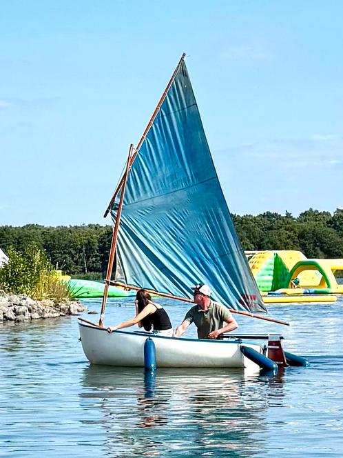 Victoria Jol polyester zeilboot of roeiboot, Watersport en Boten, Zeilen en Zeiltoebehoren, Gebruikt, Grootzeil, Minder dan 15 m²