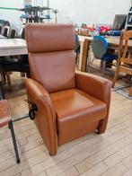Prominent relax/sta op op stoel, Huis en Inrichting, Fauteuils, Ophalen, Nieuw