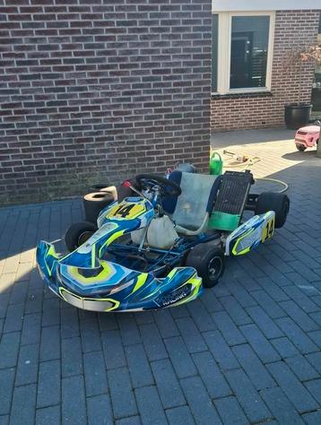 Wedstrijdkart met KTM SX 125 blok beschikbaar voor biedingen