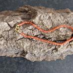 mooi,fijn bloedkoraal armbandje met double slotje, Verzenden, Rood