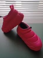 Bijzondere schoenen ....... Overpuff Shorty      Zeer apart!, Instappers, Nieuw, Ophalen of Verzenden, Crocs