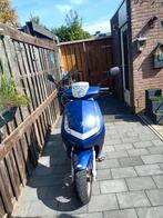 Peugeot vivacity nieuw model, Fietsen en Brommers, Scooters | Peugeot, Ophalen, Tweetakt, Gebruikt, Maximaal 45 km/u