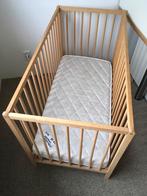 Baby bed, Kinderen en Baby's, Kinderkamer | Bedden, Minder dan 140 cm, Zo goed als nieuw, 70 tot 85 cm, Ophalen