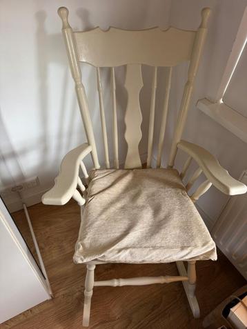 Schommelstoel beschikbaar voor biedingen