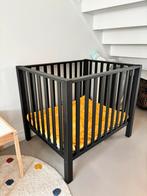 Stijlvolle mat zwarte box + Meyco Boxkleed, Ophalen, Zo goed als nieuw, Boxkleed