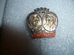 Zilver Metaal Koningspaar Speld., Verzamelen, Speldjes, Pins en Buttons, Ophalen of Verzenden, Zo goed als nieuw