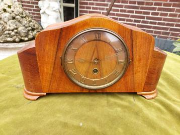 Vintage schoorsteenpendule, mahonie kast. beschikbaar voor biedingen