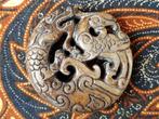 Mooi antiek Oosters fabeldier amulet van jade 5,2 cm.