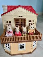 Sylvanian Families grote huis + 4 konijn poppetjes, Ophalen of Verzenden, Gebruikt, Poppenhuis