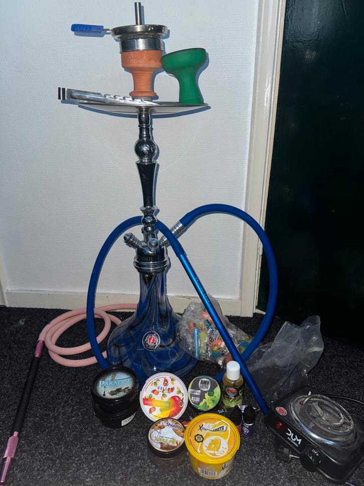 Amy Deluxe Shisha Waterpijp + toebehoren, Verzamelen, Rookartikelen, Aanstekers en Luciferdoosjes, Zo goed als nieuw, (Water)pijp