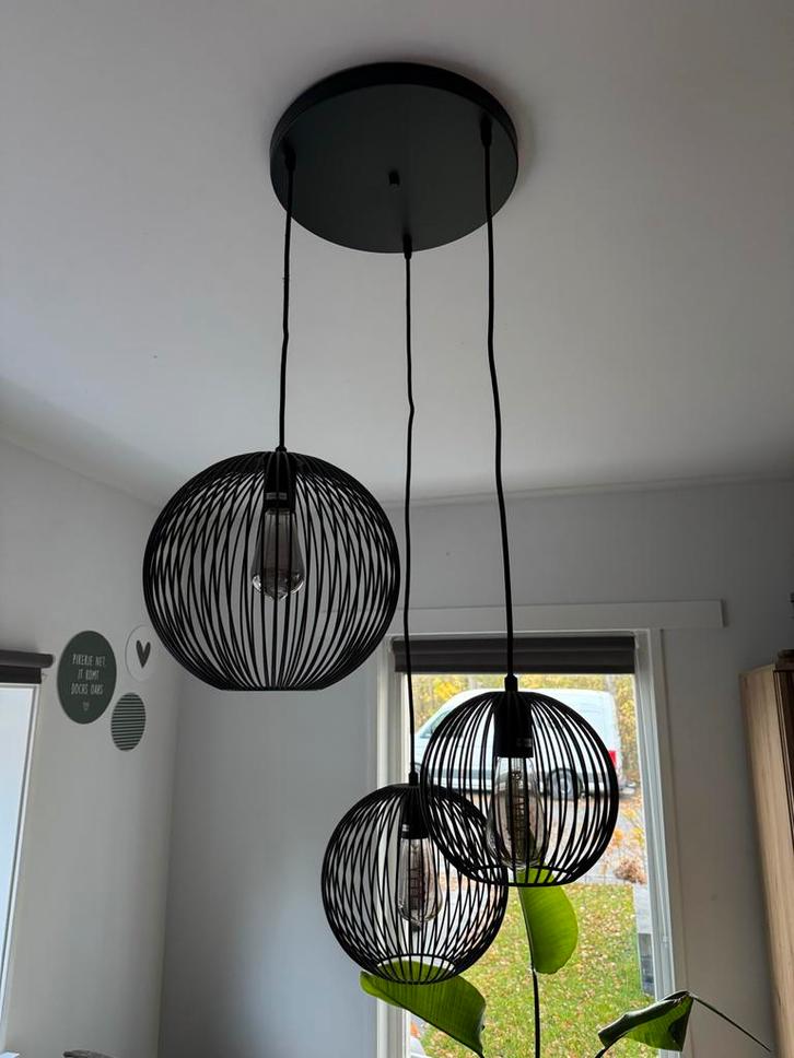 Zwarte Hanglamp Eettafel - Stijlvol Design, Huis en Inrichting, Lampen | Hanglampen, Zo goed als nieuw, 50 tot 75 cm, Metaal, Ophalen