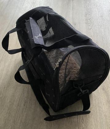 puppy of kleine honden-tas beschikbaar voor biedingen