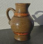 Strehla 9010 vintage vaas East-Germany oorvaas bruin oranje, Huis en Inrichting, Woonaccessoires | Vazen, Gebruikt, Aardewerk of Porselein