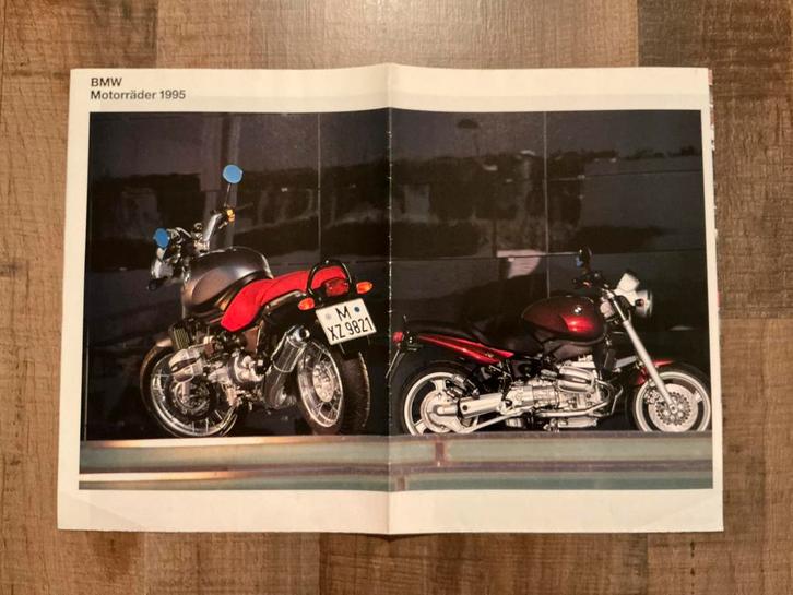 Folder BMW modellen overzicht 1995 met grote poster R 1100RS, Motoren, Handleidingen en Instructieboekjes, BMW, Ophalen of Verzenden