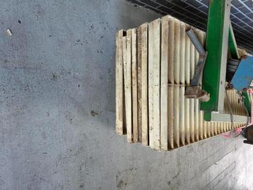 Metalen rooster  beschikbaar voor biedingen