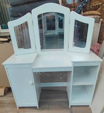 Witte Kaptafel met Spiegel en Opbergruimte beschikbaar voor biedingen