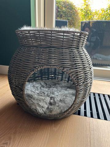 Kattenmand nieuw beschikbaar voor biedingen