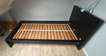 Malm bedframe met lattenbodem - afbeelding 3
