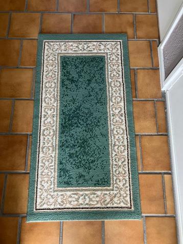 Retro vloerkleed 60x110 cm groen beschikbaar voor biedingen
