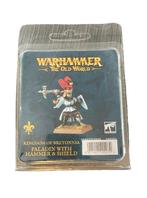 Warhammer Old World Bretonnia Paladin with Hammer and Shield, Hobby en Vrije tijd, Wargaming, Warhammer, Ophalen of Verzenden
