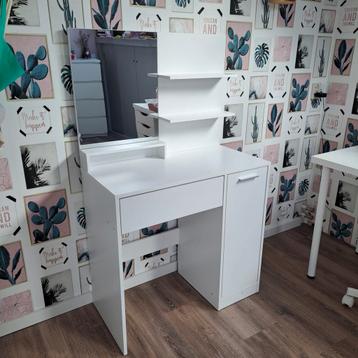 Make-up Tafel met Spiegel en Opbergruimte beschikbaar voor biedingen
