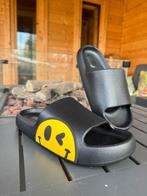 Nieuwe Smiley slippers unisex maat 39, Slippers, Zwart, Geen merk, Nieuw
