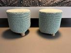 2 houten gehaakte poefjes/ krukjes, Zo goed als nieuw, Minder dan 60 watt, Front, Rear of Stereo speakers, Ophalen