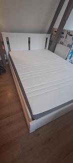 Bed met matras, Huis en Inrichting, Slaapkamer | Bedden, Ophalen, Wit, Tweepersoons, 140 cm