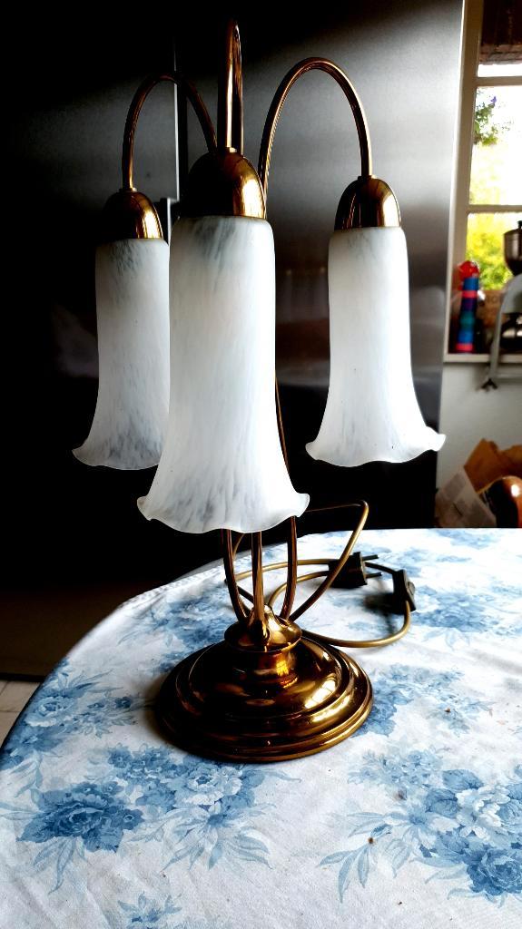 Unieke Art Deco tafellamp met 3 grote kelken en koperen, Huis en Inrichting, Lampen | Tafellampen, Zo goed als nieuw, Minder dan 50 cm