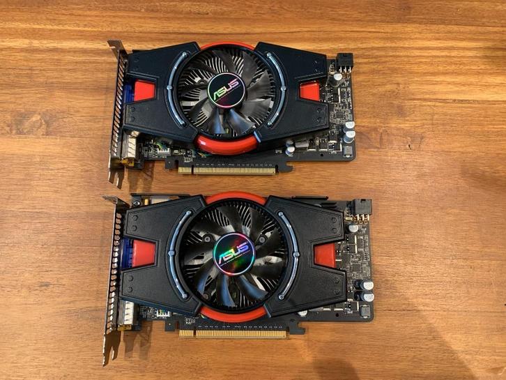 2x Asus GeForce 550 TI 1GB grafische kaart, 25 euro - 15p/s, Computers en Software, Videokaarten, Zo goed als nieuw, Nvidia, PCI-Express 2.0