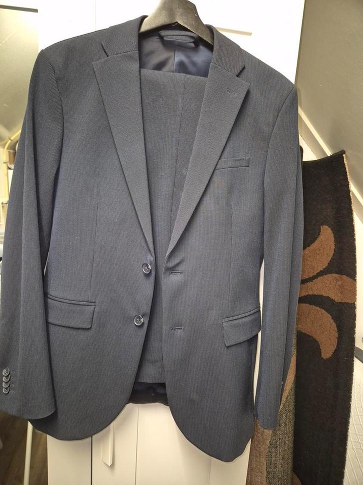 Stijlvol Slim Fit Kostuum - Maat 46, Kleding | Heren, Kostuums en Colberts, Zo goed als nieuw, Maat 46 (S) of kleiner, Blauw, Ophalen of Verzenden