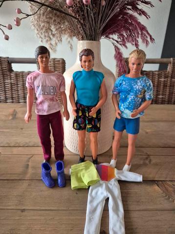 Vintage Ken jaren 90 (set van 3) beschikbaar voor biedingen