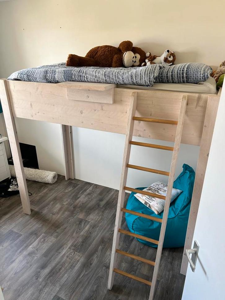 Hoogslaper - Zo Goed Als Nieuw, Kinderen en Baby's, Kinderkamer | Stapelbedden en Hoogslapers, Zo goed als nieuw, Hoogslaper, Ophalen