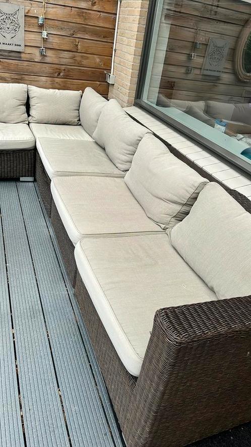 Loungebank in niet zon beste staat., Tuin en Terras, Tuinsets en Loungesets, Gebruikt, Loungeset, 6 zitplaatsen, Hocker, Ophalen