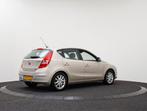 Hyundai i30 2.0i Style | Trekhaak (1.500kg) | Als nieuw! | A, Voorwielaandrijving, Gebruikt, Zwart, Met garantie (alle)