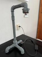 Industriële steigerbuis tafellamp, Led-lamp, Overige fittingen, Ophalen of Verzenden, Zo goed als nieuw