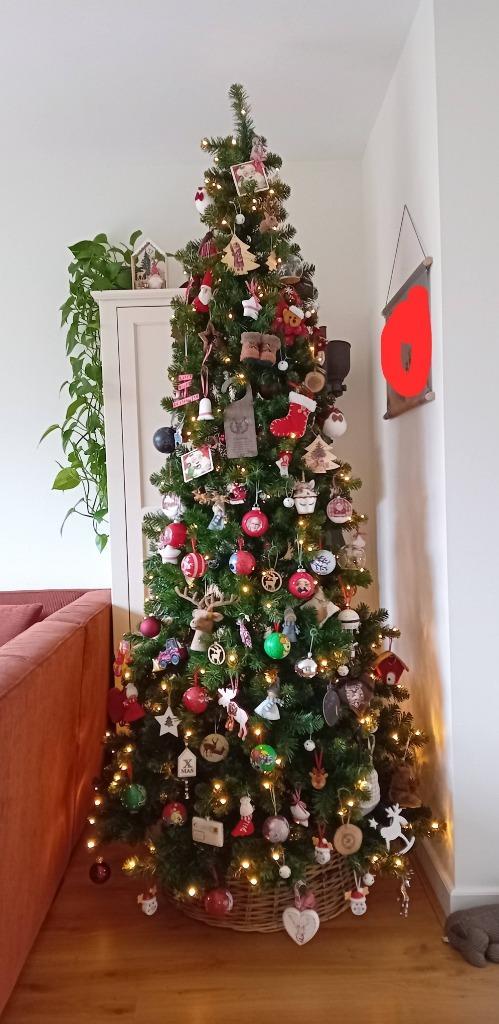 Triumph Tree Pencil Pine kunstkerstboom met LED verlichting, Diversen, Kerst, Zo goed als nieuw, Ophalen