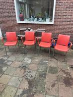 4 Kunststof stoelen met armleuning, Ophalen, Kunststof, Gebruikt, Overige kleuren