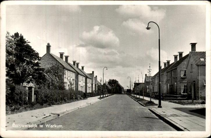Workum - Brouwersdijk, Verzamelen, Ansichtkaarten | Nederland, Ongelopen, Friesland, Voor 1920, Ophalen of Verzenden