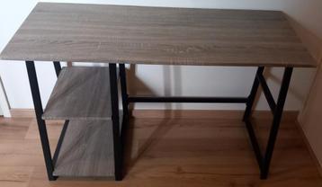 Bureau grijs eiken mdf blad 120x50 cm en 74cm hoog beschikbaar voor biedingen