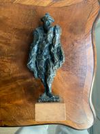 Bronzen beeld op eiken sokkel ‘Geleerde’ van John Bier 1987’, Ophalen