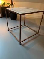 Marmeren bijzettafel met roze frame - 46x46 cm, Minder dan 55 cm, Metaal of Aluminium, Vierkant, Zo goed als nieuw